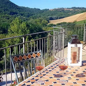 Apartment Gli Alberi With View, Montepulciano